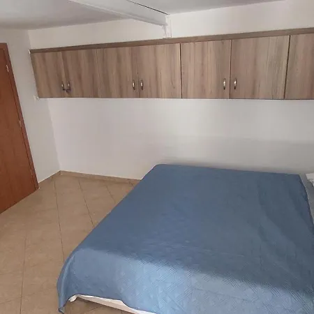 Apartment Cellar *